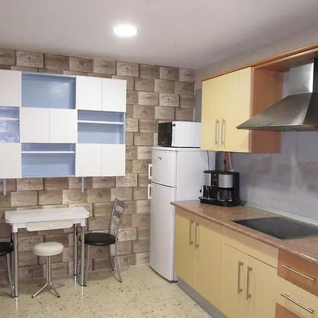 Apartamento Avenida Los Almogavares Apartment