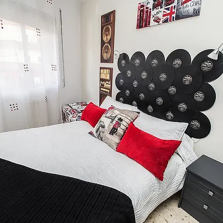 Apartamento Avenida Los Almogavares Apartment *